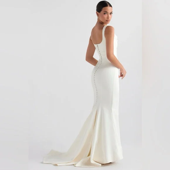 HOUSE‎ OF CB 'Emilie' Off White Satin Mermaid Bridal Gown NWOT size S - Picture 2 of 13